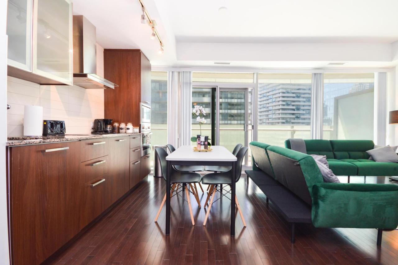 Downtown Toronto Condo Near Cn Tower, Mtcc, Rogers Center , Union Station Zewnętrze zdjęcie