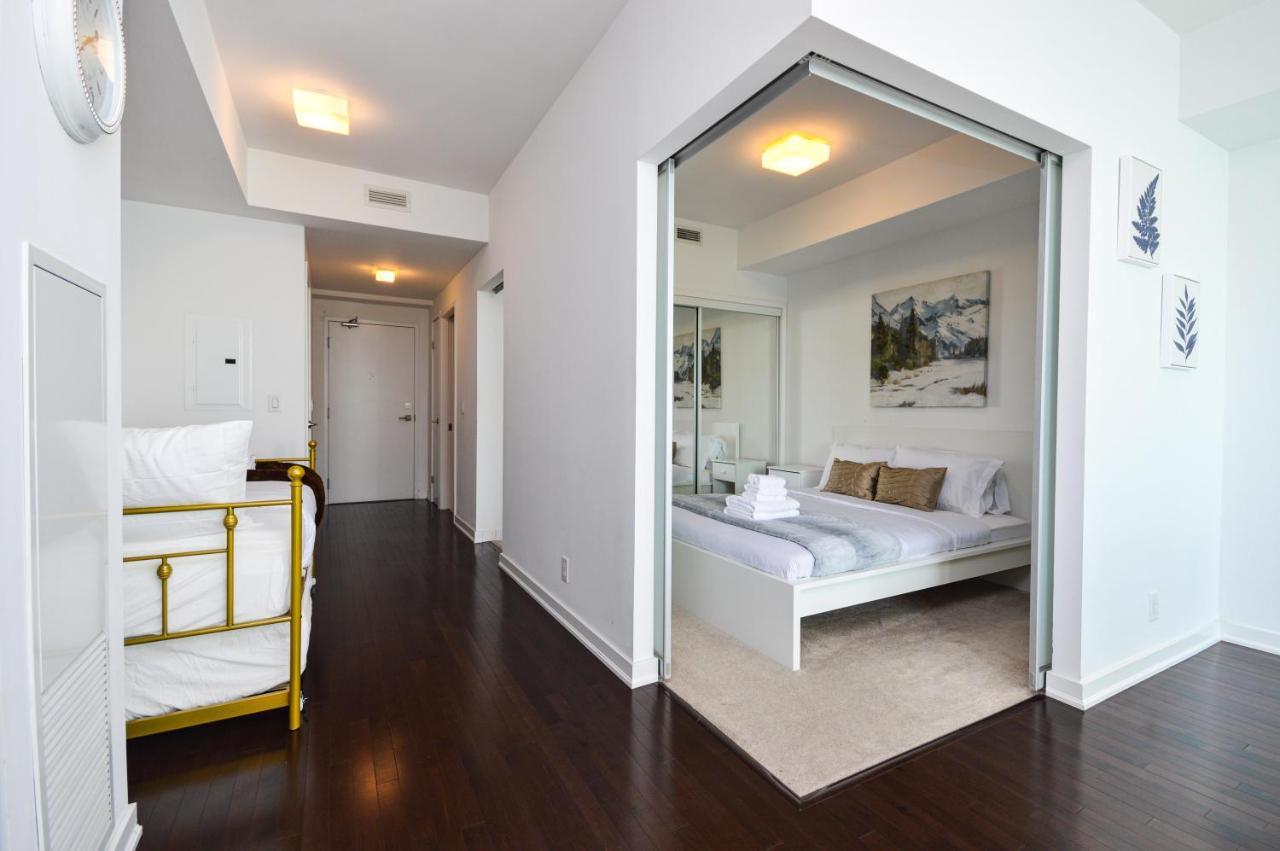 Downtown Toronto Condo Near Cn Tower, Mtcc, Rogers Center , Union Station Zewnętrze zdjęcie