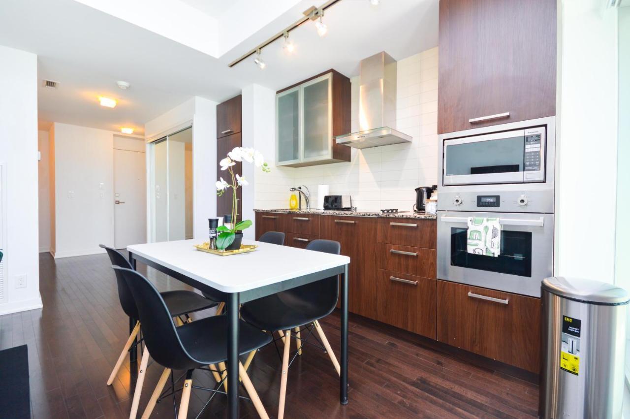 Downtown Toronto Condo Near Cn Tower, Mtcc, Rogers Center , Union Station Zewnętrze zdjęcie