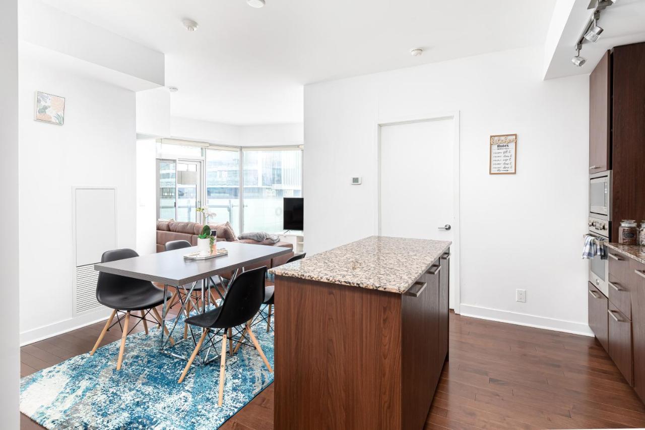 Downtown Toronto Condo Near Cn Tower, Mtcc, Rogers Center , Union Station Zewnętrze zdjęcie